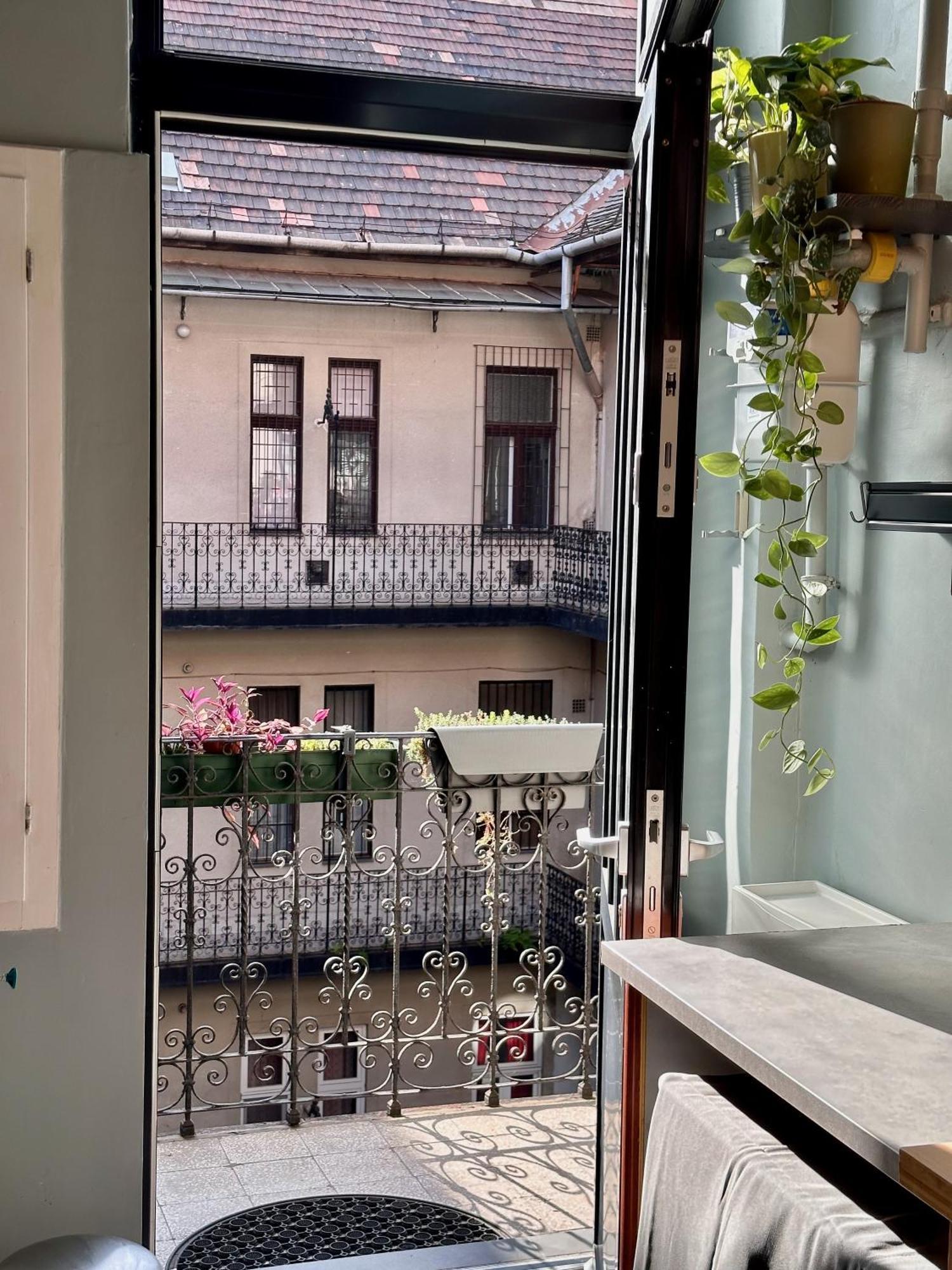 Centrally Located Studio Near Keleti Palyaudvar Budapest Luaran gambar